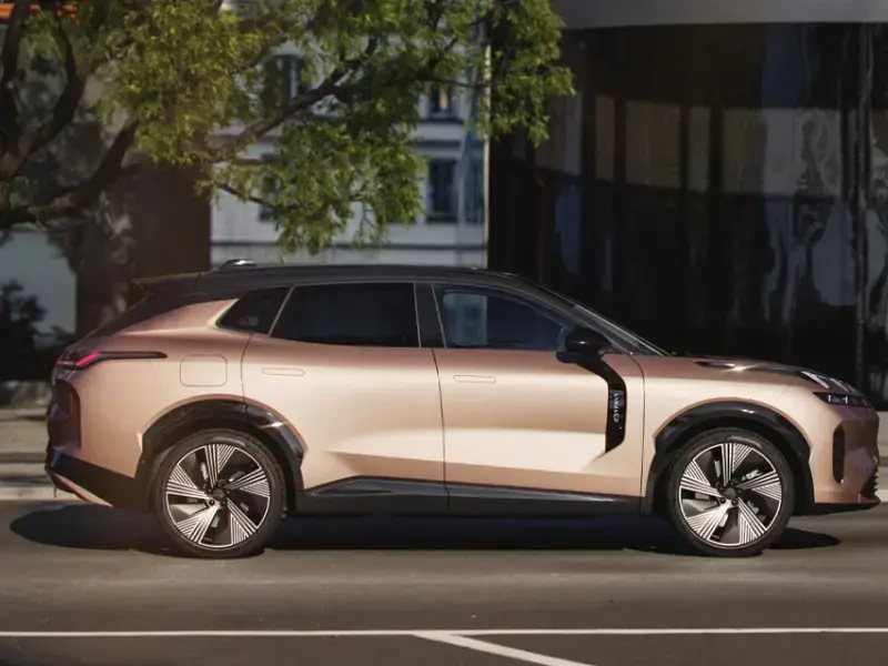 Lynk & Co 08